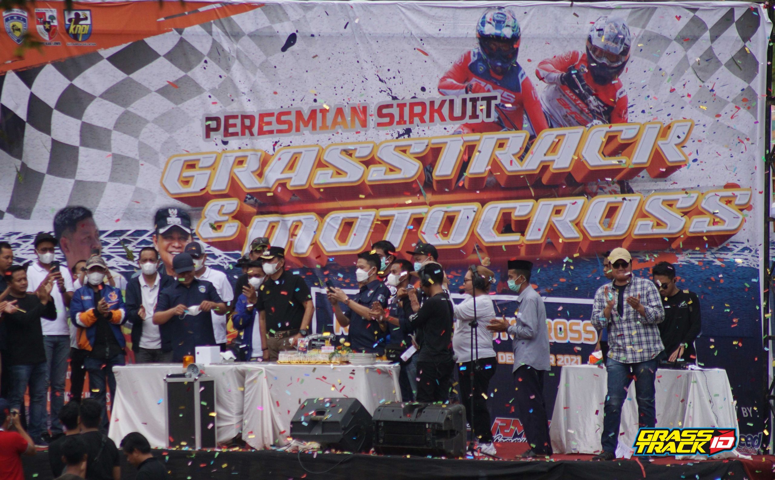 Ketua IMI Sulsel Resmikan Sirkuit Motocross Pertama di Luwu Ketua IMI Sulsel Resmikan Sirkuit Motocross Pertama di Luwu