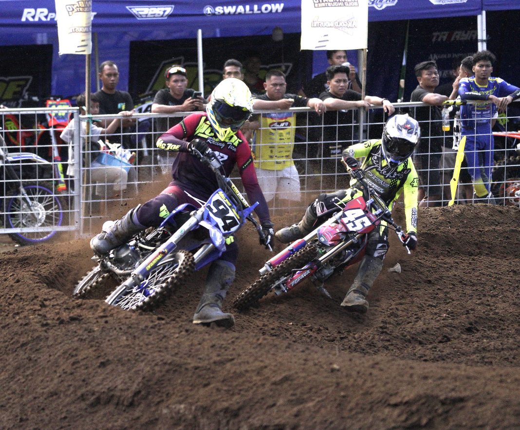 Panas di Pogogul! Breifel Wales vs Aril Salontahe Siap Bakar Persaingan Seri 3 Kejurnas Grasstrack Region V 2026 Panas di Pogogul! Breifel Wales vs Aril Salontahe Siap Bakar Persaingan Seri 3 Kejurnas Grasstrack Region V 2026